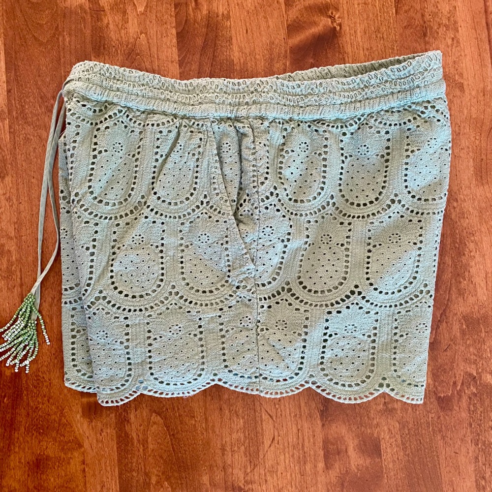 Farm Rio Pineapple Eyelet Shorts Green Drawstring Pockets Scalloped Hem L EUC - Picture 10 of 14